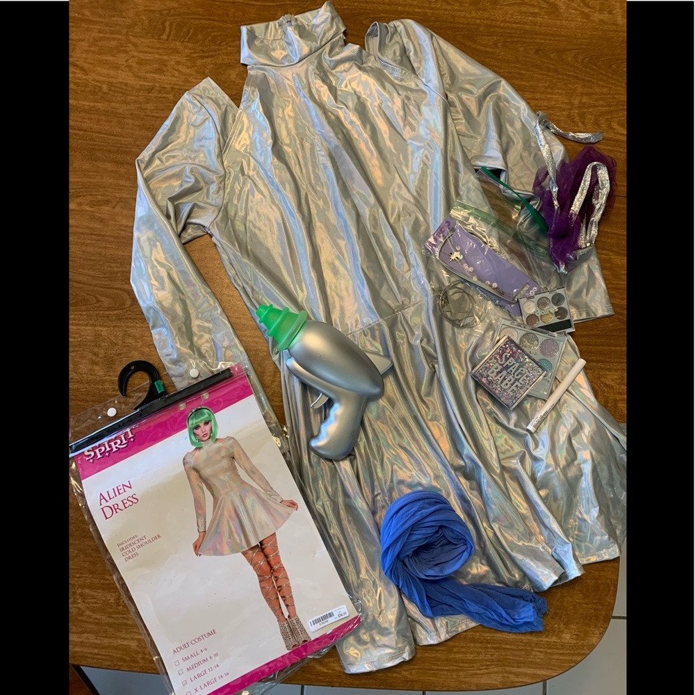 Women’s Space Girl Alien Dress and Costume size L
